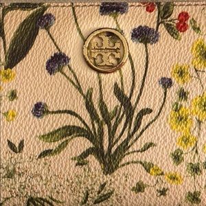 Tory Burch wallet